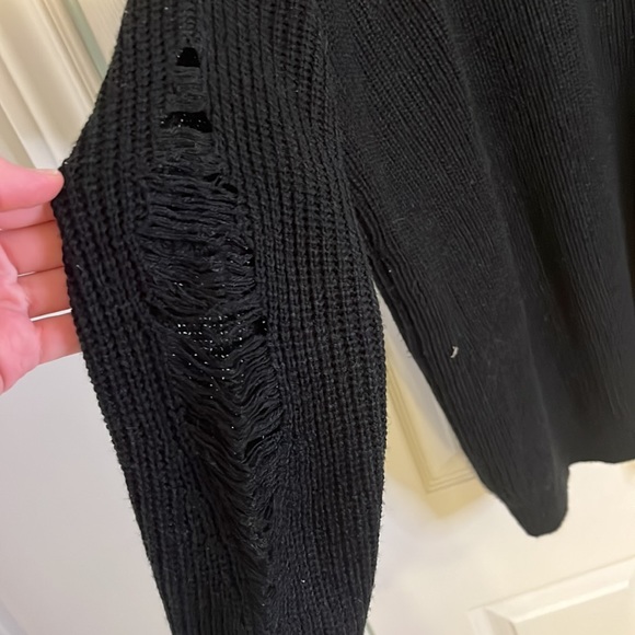 Black distressed women’s sweater - Picture 5 of 5